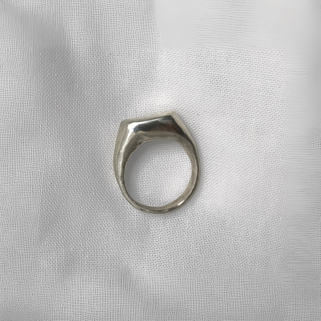 Esme Signet Ring